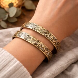 Vintage Daisy Cuff Bracelet